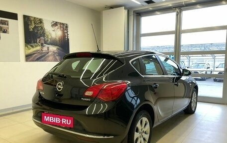 Opel Astra J, 2014 год, 1 000 000 рублей, 5 фотография