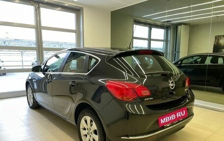 Opel Astra J, 2014 год, 1 000 000 рублей, 7 фотография