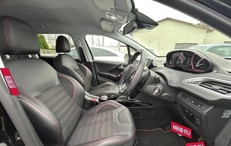 Peugeot 2008 II, 2019 год, 800 000 рублей, 7 фотография