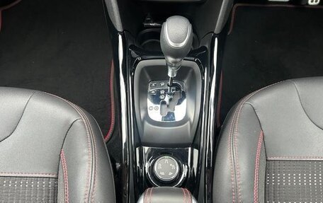 Peugeot 2008 II, 2019 год, 800 000 рублей, 32 фотография