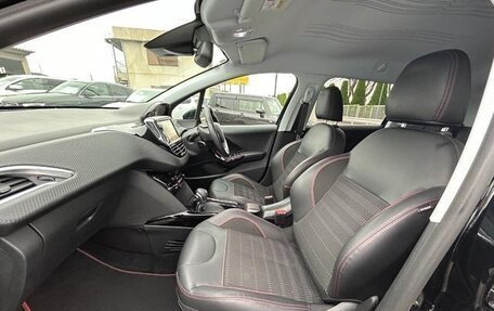 Peugeot 2008 II, 2019 год, 800 000 рублей, 34 фотография