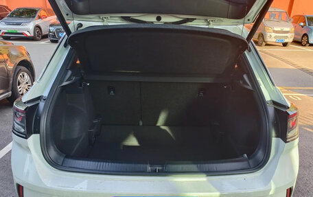 Volkswagen T-Roc I, 2024 год, 2 500 469 рублей, 6 фотография