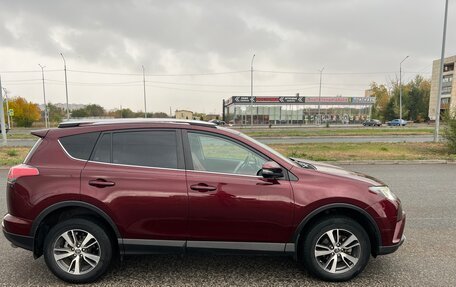 Toyota RAV4, 2017 год, 2 500 000 рублей, 10 фотография