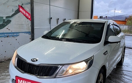 KIA Rio III рестайлинг, 2013 год, 500 000 рублей, 1 фотография