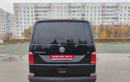 Volkswagen Caravelle T6 рестайлинг, 2017 год, 2 970 000 рублей, 4 фотография