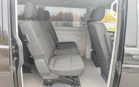 Volkswagen Caravelle T6 рестайлинг, 2017 год, 2 970 000 рублей, 12 фотография