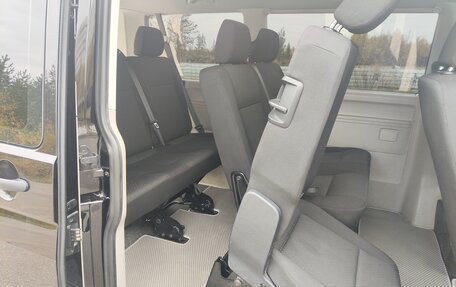 Volkswagen Caravelle T6 рестайлинг, 2017 год, 2 970 000 рублей, 13 фотография