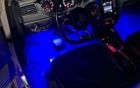 Volkswagen Jetta VI, 2014 год, 1 000 000 рублей, 16 фотография