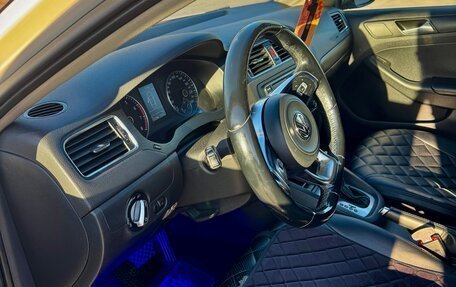 Volkswagen Jetta VI, 2014 год, 1 000 000 рублей, 14 фотография