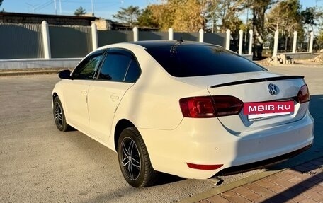 Volkswagen Jetta VI, 2014 год, 1 000 000 рублей, 10 фотография