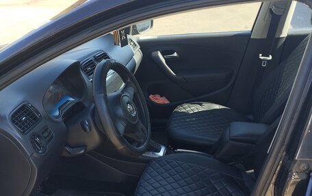 Volkswagen Polo VI (EU Market), 2013 год, 599 000 рублей, 2 фотография