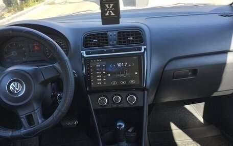 Volkswagen Polo VI (EU Market), 2013 год, 599 000 рублей, 1 фотография