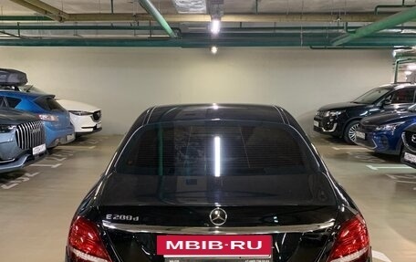 Mercedes-Benz E-Класс, 2019 год, 2 500 000 рублей, 2 фотография