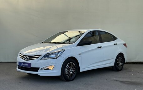 Hyundai Solaris II рестайлинг, 2015 год, 950 000 рублей, 1 фотография