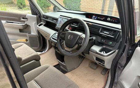 Honda Stepwgn IV, 2016 год, 2 500 000 рублей, 7 фотография
