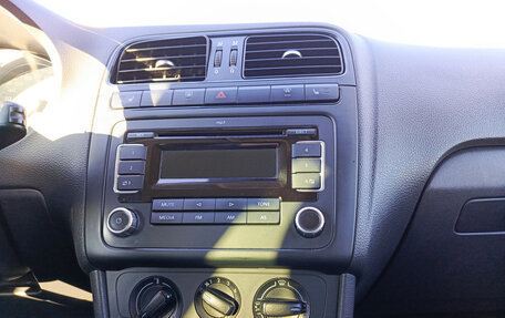 Volkswagen Polo VI (EU Market), 2012 год, 690 000 рублей, 19 фотография