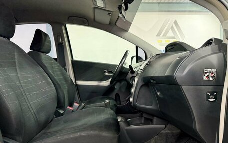 Toyota Yaris III рестайлинг, 2007 год, 649 000 рублей, 11 фотография