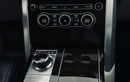 Land Rover Range Rover IV рестайлинг, 2017 год, 5 990 000 рублей, 13 фотография