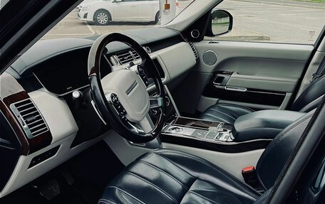 Land Rover Range Rover IV рестайлинг, 2017 год, 5 990 000 рублей, 11 фотография