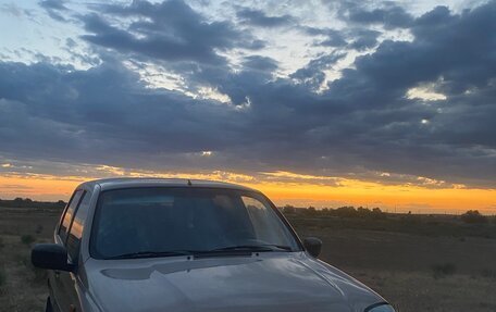 Chevrolet Niva I рестайлинг, 2004 год, 220 000 рублей, 2 фотография