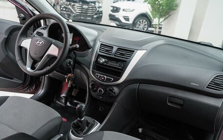 Hyundai Solaris II рестайлинг, 2013 год, 649 000 рублей, 9 фотография