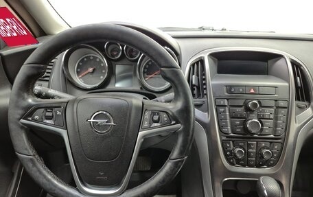 Opel Astra J, 2012 год, 610 000 рублей, 11 фотография