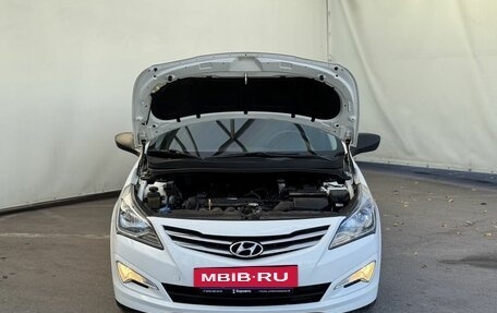 Hyundai Solaris II рестайлинг, 2015 год, 950 000 рублей, 4 фотография