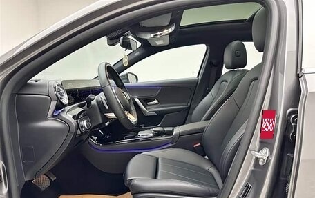 Mercedes-Benz A-Класс, 2022 год, 2 203 000 рублей, 10 фотография