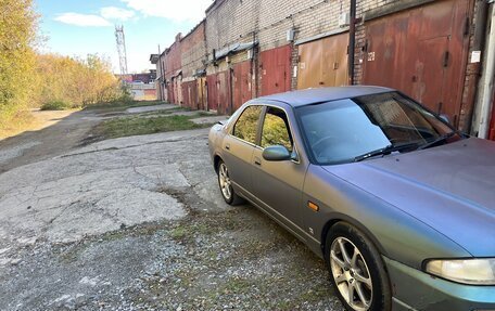 Nissan Skyline, 1998 год, 230 000 рублей, 3 фотография