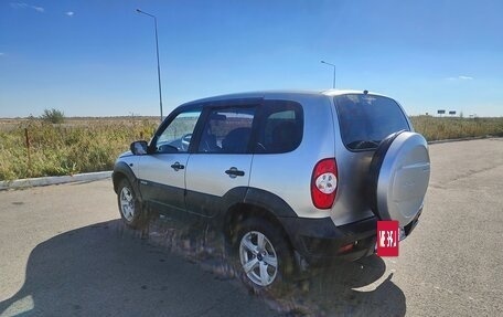 Chevrolet Niva I рестайлинг, 2011 год, 410 000 рублей, 4 фотография