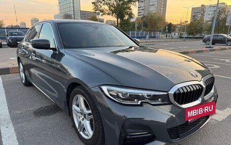 BMW 3 серия, 2019 год, 2 900 000 рублей, 2 фотография