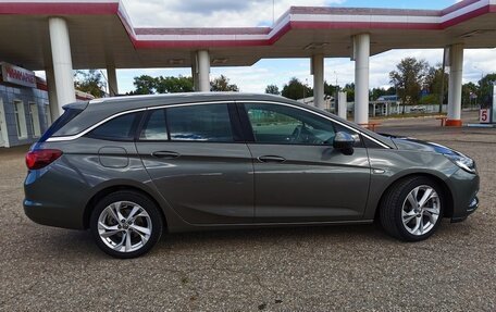 Opel Astra K, 2017 год, 1 600 000 рублей, 8 фотография