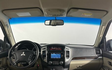 Mitsubishi Pajero IV, 2017 год, 2 800 000 рублей, 7 фотография