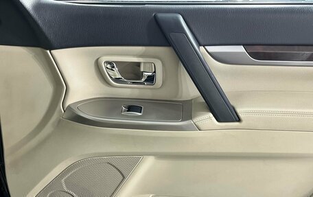 Mitsubishi Pajero IV, 2017 год, 2 800 000 рублей, 18 фотография