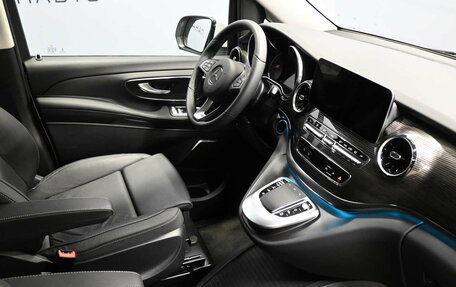 Mercedes-Benz V-Класс, 2022 год, 6 749 000 рублей, 7 фотография