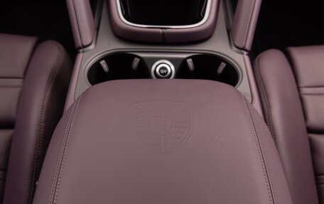 Porsche Cayenne III, 2024 год, 20 925 000 рублей, 27 фотография