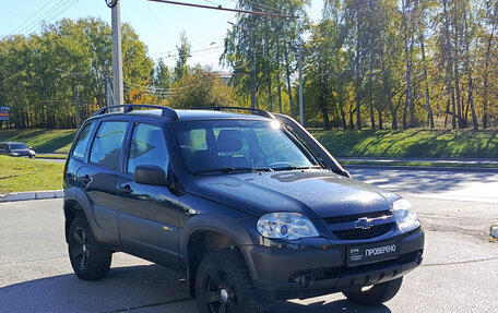 Chevrolet Niva I рестайлинг, 2016 год, 658 000 рублей, 3 фотография