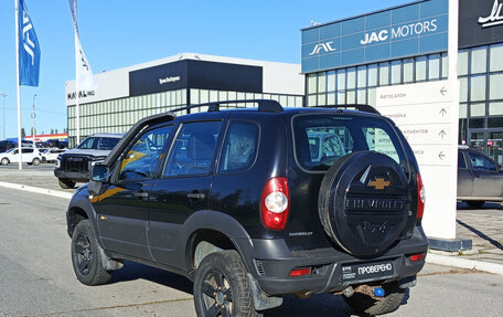 Chevrolet Niva I рестайлинг, 2016 год, 658 000 рублей, 8 фотография