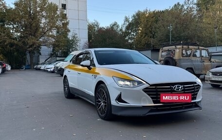 Hyundai Sonata VIII, 2021 год, 1 950 000 рублей, 2 фотография