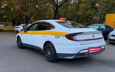 Hyundai Sonata VIII, 2021 год, 1 950 000 рублей, 3 фотография