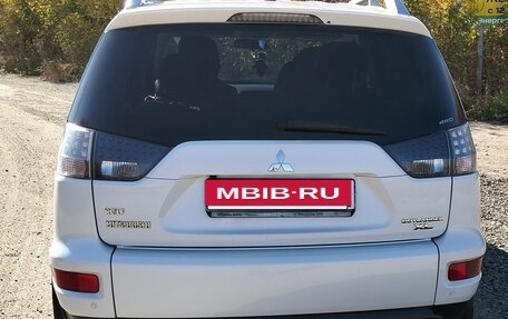Mitsubishi Outlander III рестайлинг 3, 2010 год, 1 550 000 рублей, 14 фотография