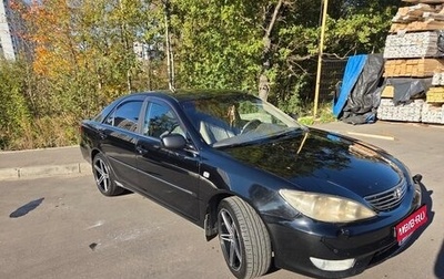 Toyota Camry V40, 2005 год, 800 000 рублей, 1 фотография