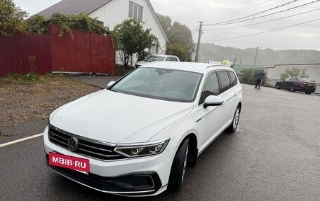 Volkswagen Passat B8 рестайлинг, 2020 год, 2 495 000 рублей, 2 фотография