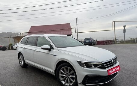 Volkswagen Passat B8 рестайлинг, 2020 год, 2 495 000 рублей, 3 фотография