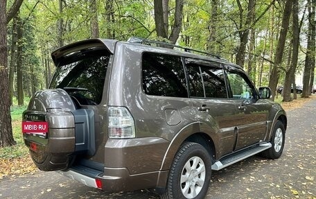 Mitsubishi Pajero IV, 2012 год, 2 099 000 рублей, 4 фотография