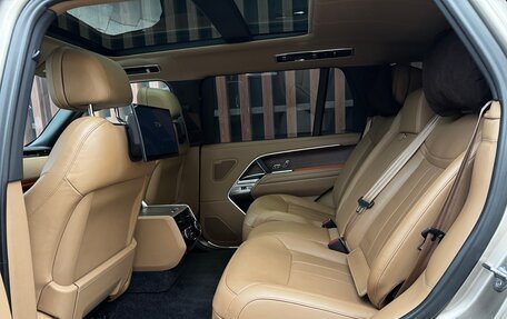 Land Rover Range Rover IV рестайлинг, 2022 год, 18 950 000 рублей, 28 фотография