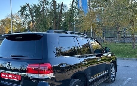 Toyota Land Cruiser 200, 2016 год, 8 000 000 рублей, 4 фотография