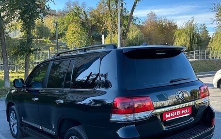 Toyota Land Cruiser 200, 2016 год, 8 000 000 рублей, 6 фотография