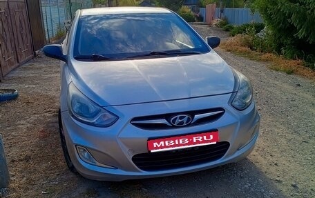 Hyundai Solaris II рестайлинг, 2013 год, 765 000 рублей, 1 фотография