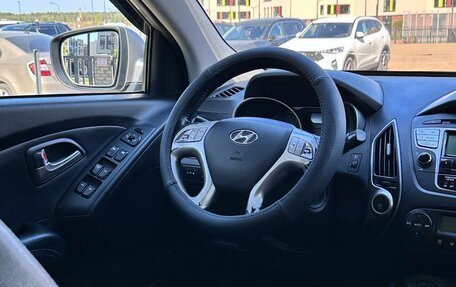 Hyundai ix35 I рестайлинг, 2013 год, 1 130 000 рублей, 13 фотография